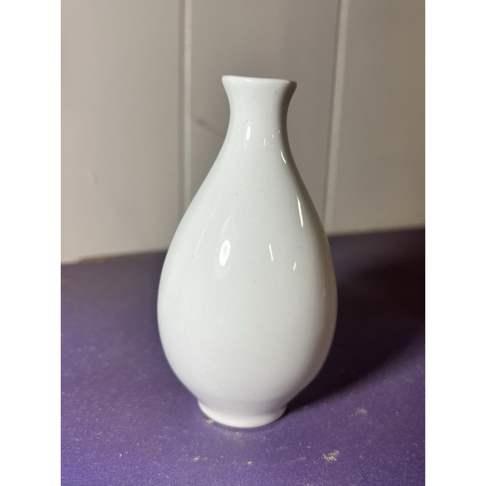 Hallcraft White Pepper Shaker by Hall